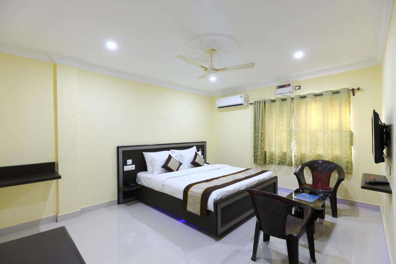 Salbala Inn Chennai Bagian luar foto