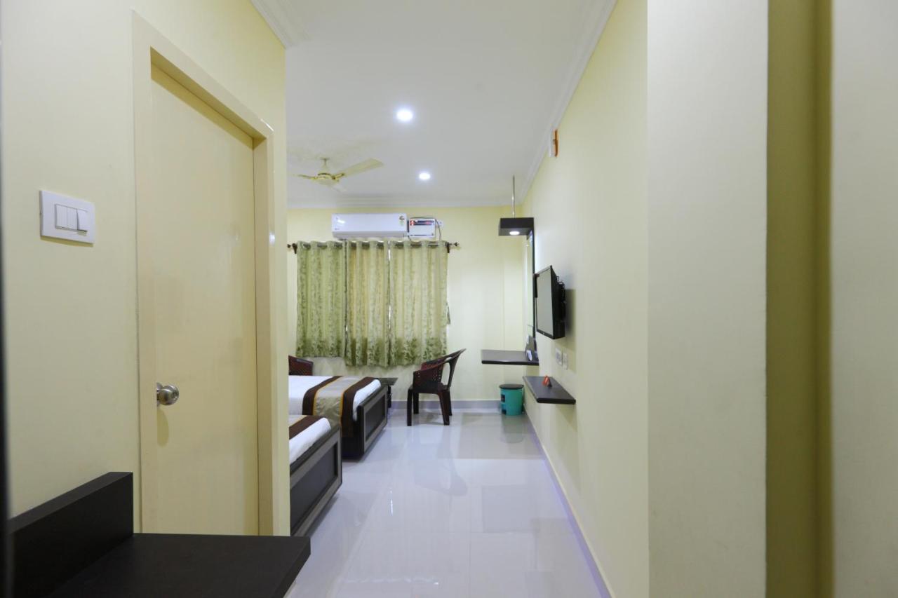 Salbala Inn Chennai Bagian luar foto